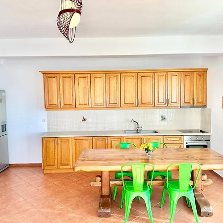 Roumers Apartment Himarë