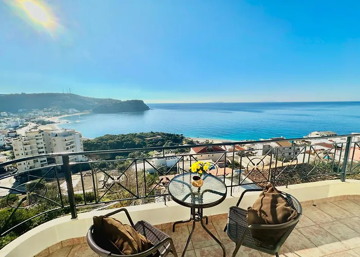 Daire Roumers Himarë